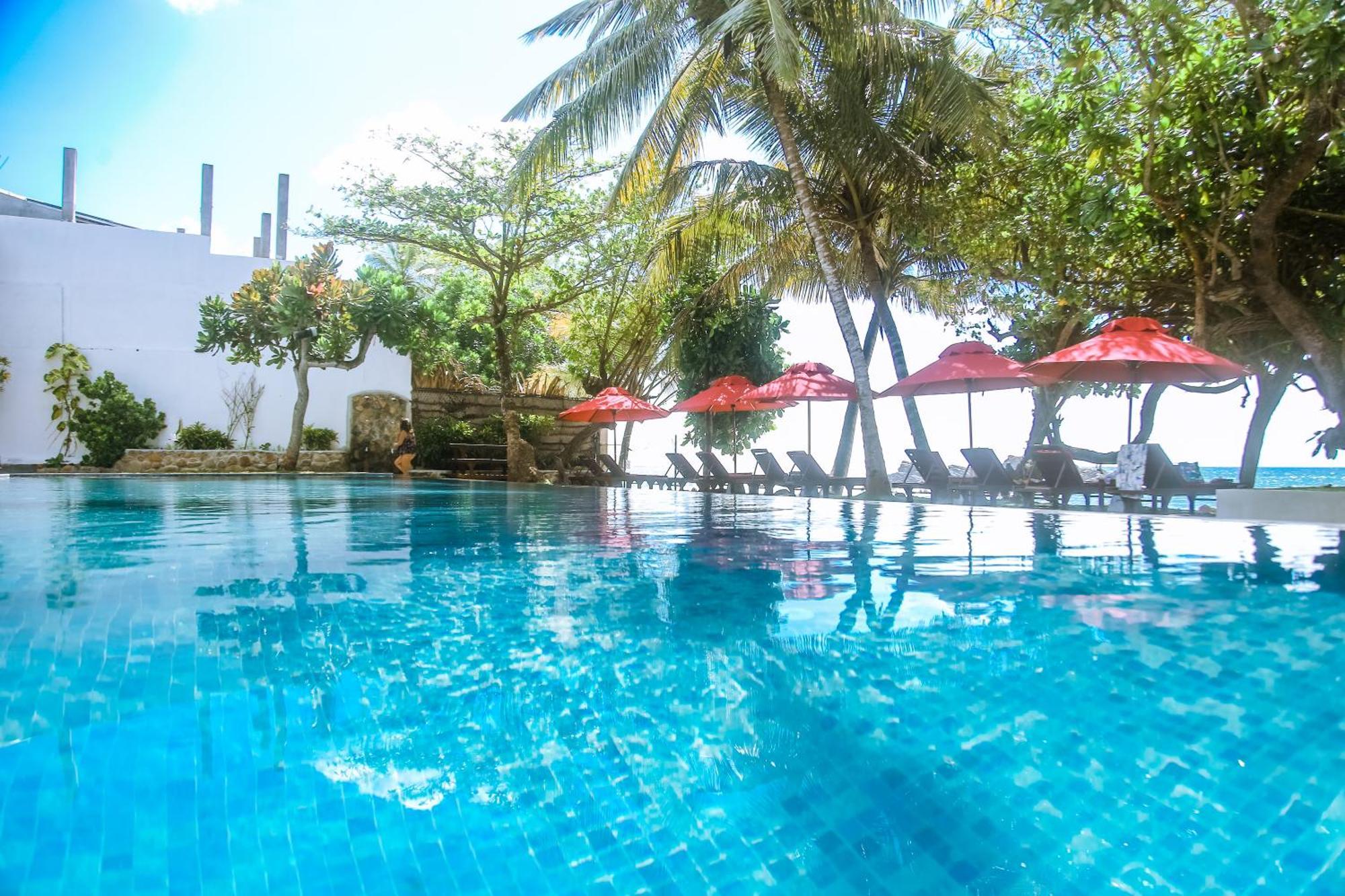 Hotel Surf Sea Breeze Mirissa Exterior foto