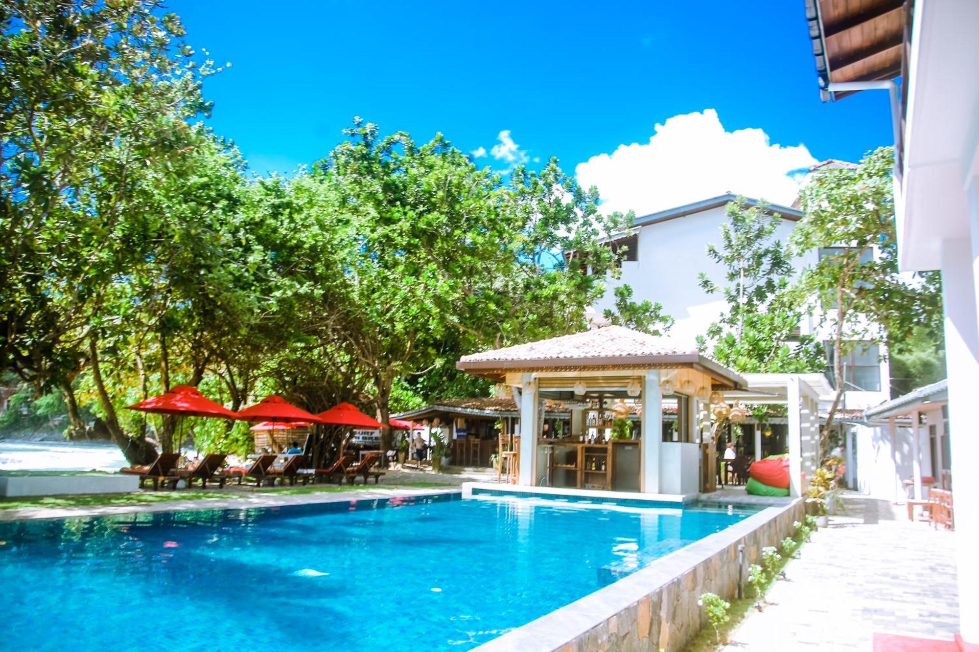 Hotel Surf Sea Breeze Mirissa Exterior foto
